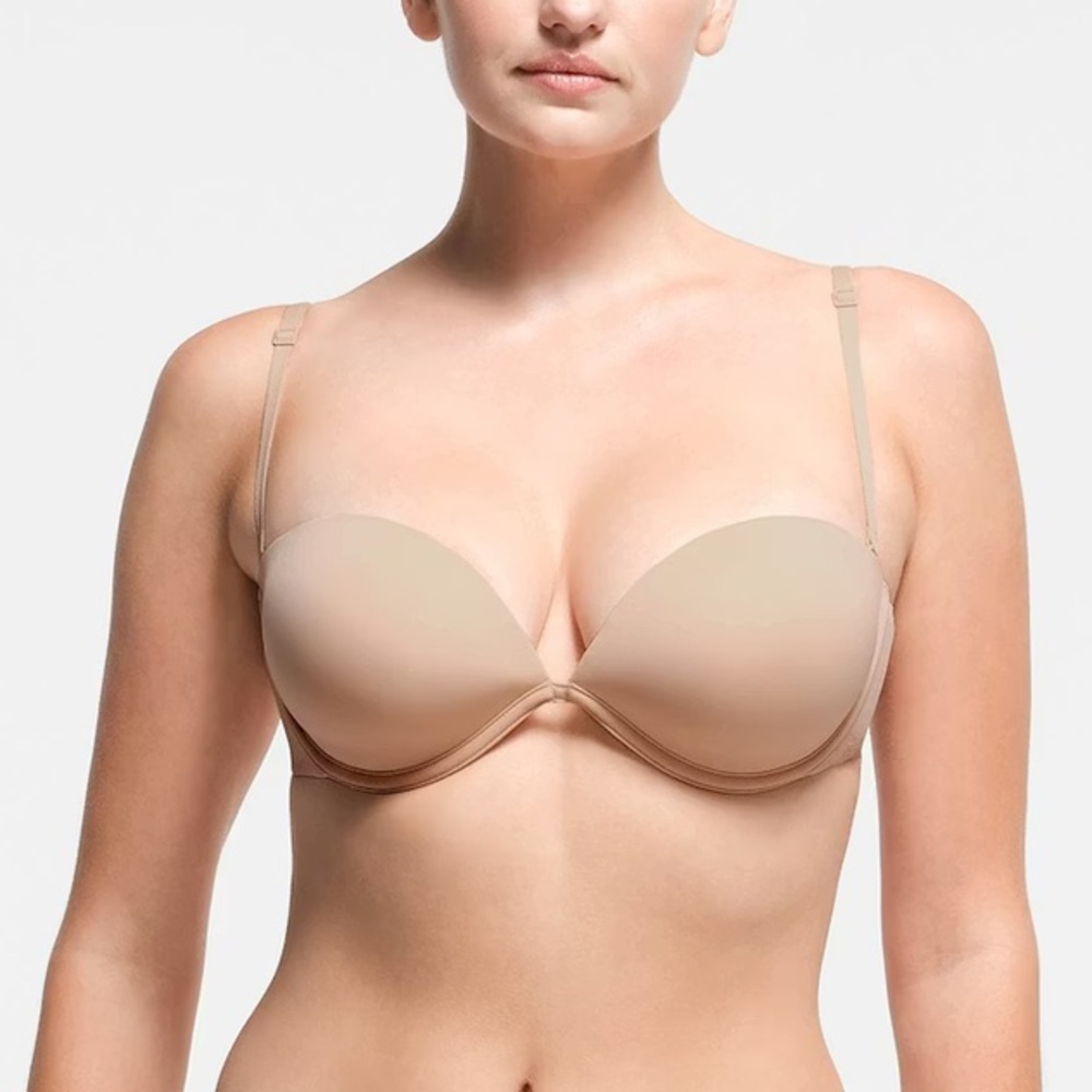 NWT Skims Multi Way Underwire Bra